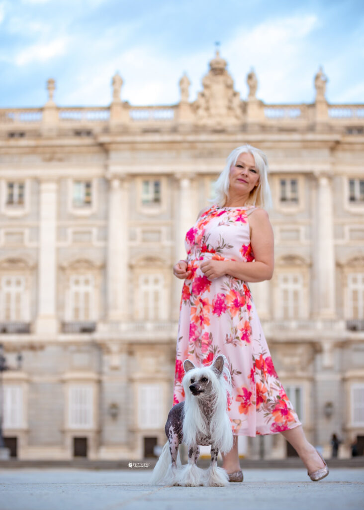 WORLD DOG SHOW MADRID 2022 Wanda Svetek with CC Top Exclusive Dexter